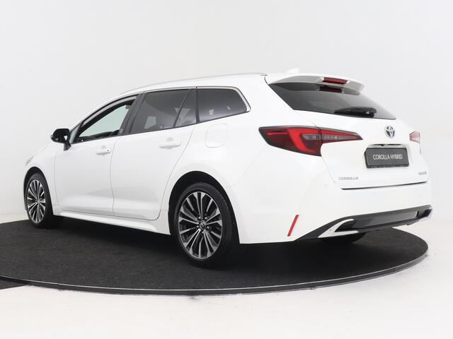Toyota COROLLA Touring Sports Hybrid 140 Dynamic Limited Blind Spot monitor | Parkeersensoren voor + achter | Stoelverwarming | Stuurwiel verwarmd |