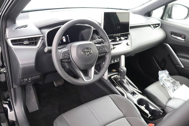 Toyota COROLLA Cross Hybrid 140 Style |Navi|Carplay|Pano|PDC V+A|Dodehoek|Leer|El.a.klep|Stoel/stuurverw.|