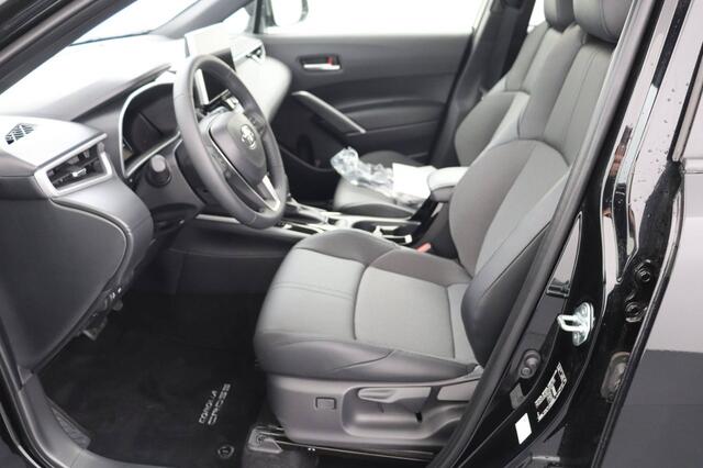 Toyota COROLLA Cross Hybrid 140 Style |Navi|Carplay|Pano|PDC V+A|Dodehoek|Leer|El.a.klep|Stoel/stuurverw.|