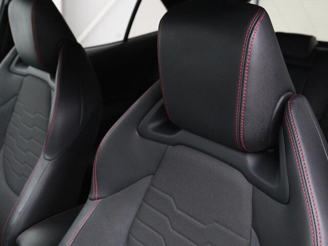 Toyota COROLLA 2.0 Hybrid GR-Sport | Stoel & stuurverwarming | Camera | Adaptive cruise | Sportstoelen | Park Assist | Half leder | Full LED | Keyless