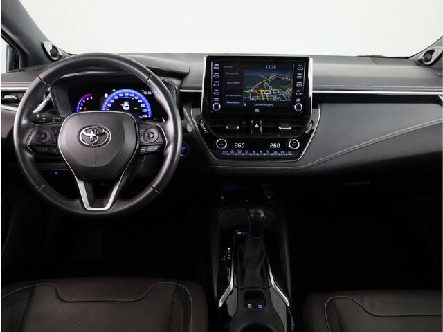 Toyota COROLLA 2.0 184 PK Hybrid Premium | NL-Auto | JBL Premium Audio Systeem | Elektrisch glazen panorama-dak | Head Up Display |