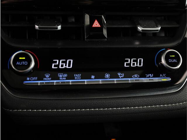 Toyota COROLLA 2.0 184 PK Hybrid Premium | NL-Auto | JBL Premium Audio Systeem | Elektrisch glazen panorama-dak | Head Up Display |