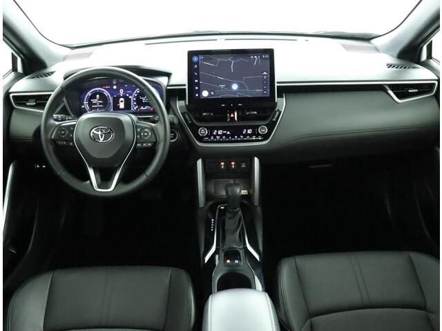 Toyota COROLLA Cross 2.0 High Power Hybrid First Edition | Trekhaak | Navigatie | Parkeer sensoren |