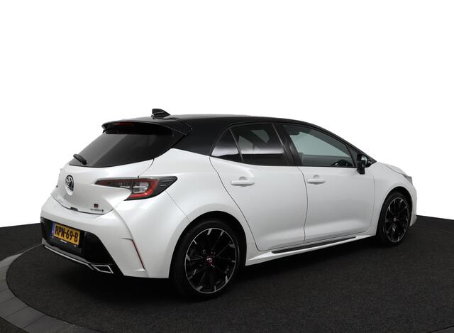 Toyota COROLLA 1.8 Hybrid GR-Sport | Adaptive Cruise Control | Stoelverwarming | Achteruitrijcamera | Apple Carplay | Android Auto |