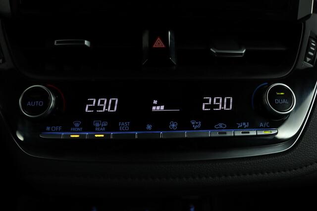 Toyota COROLLA 1.8 Hybrid GR-Sport | Adaptive Cruise Control | Stoelverwarming | Achteruitrijcamera | Apple Carplay | Android Auto |