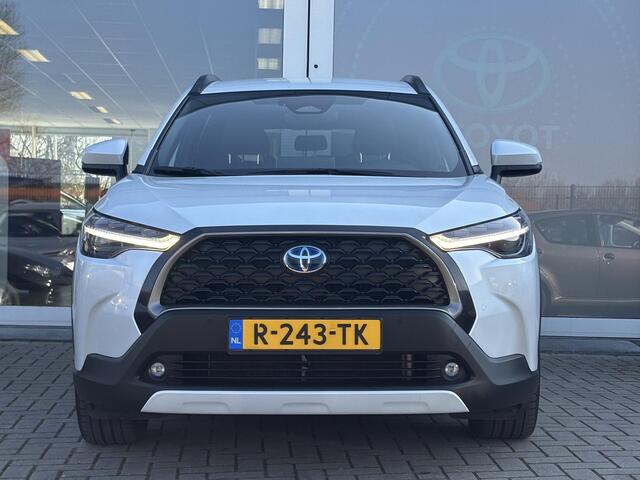 Toyota COROLLA Cross 2.0 Hybrid First Edition | Afneembare Trekhaak | NL Auto | Apple Carplay/Android auto | Half leder | Stoelverwarming | Direct leverbaar!