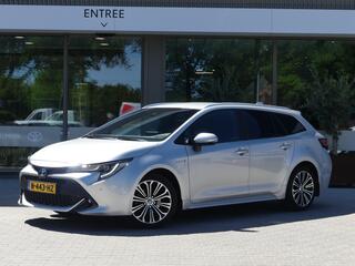 toyota-corolla-1.8-hybrid-dynamic-