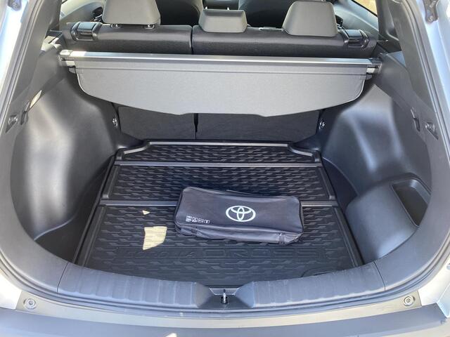 Toyota COROLLA Cross Hybrid 200 Dynamic edition Navigatie, Achteruitrijcamera, Elek. achterklep, LED, LMV, Privacy glass, Smart Key, BTW Auto