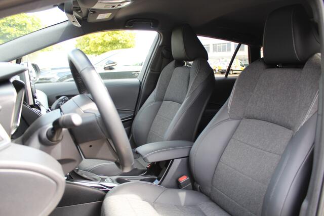 Toyota COROLLA Touring Sports 1.8 Hybrid Business Plus | Rijklaar | Stoelverwarming | Apple/Android | Clima | DAB+ | Camera | Navi | Cruise