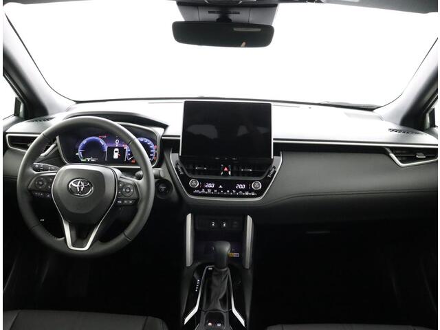 Toyota COROLLA Cross Hybrid 200 Style | Parkeer sensoren voor + achter | Navigatie |