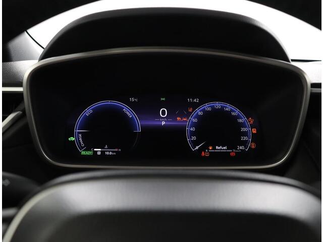 Toyota COROLLA Cross Hybrid 200 Style | Parkeer sensoren voor + achter | Navigatie |