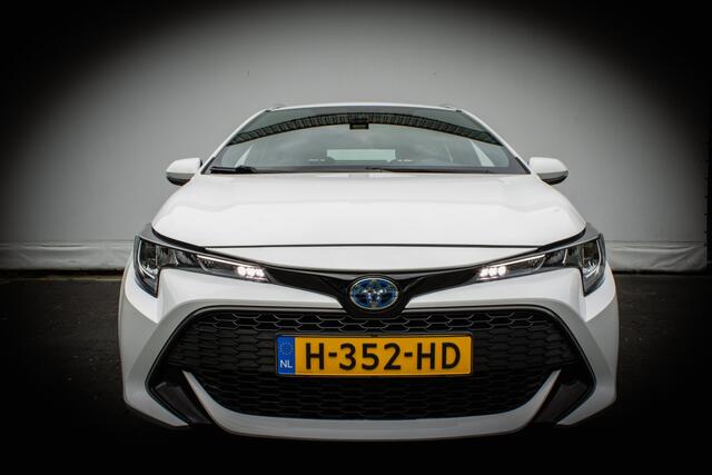 Toyota COROLLA Touring Sports 1.8 Hybrid Active Trekhaak/ Carplay/ Camera/ Navigatie/ Dab/ Full led/ Cruise control/ 16" Lmv