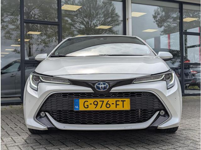 Toyota COROLLA 2.0 Hybrid Executive JBL | Stoelverwarming | Leer | HUD | Parkeersensoren V+A | Dodehoek | Adap. Cruise