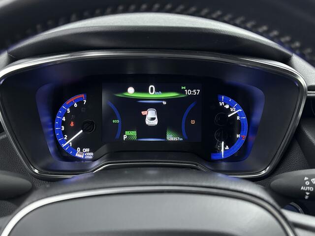 Toyota COROLLA 1.8 Hybrid First Edition | Trekhaak | Navigatie | Camera | Climate Control | Cruise Control Adaptief |