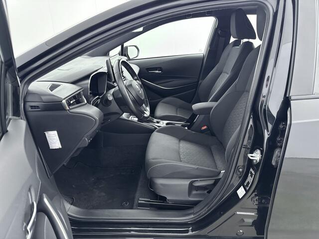 Toyota COROLLA 1.8 Hybrid First Edition | Trekhaak | Navigatie | Camera | Climate Control | Cruise Control Adaptief |