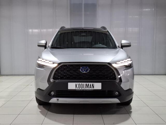 Toyota COROLLA Cross 2.0 High Power Hybrid Launch Edition | Panoramadak | Half lederen bekleding | Dealer onderhouden |