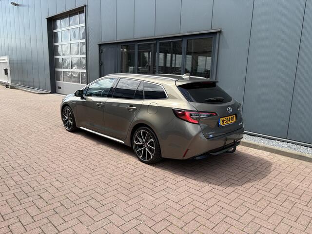 Toyota COROLLA Touring Sports 2.0 Hybrid 180pk Premium Automaat LEDER/KEYLESS/PDC/LED/TREKHAAK/18INCH/STOELVERWARMING