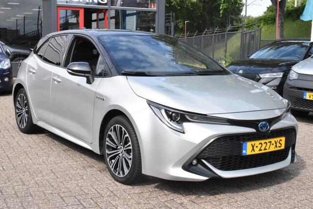Toyota COROLLA 1.8 Hybrid Dynamic Bi-Tone | Carplay Navi | Camera | Stoelverwarming | 12 mnd BOVAG garantie Whatsapp 06-53188999