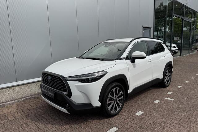 Toyota COROLLA Cross Hybrid 200 Dynamic Edition Navigatie, Achteruitrijcamera, Elek. achterklep, LED, LMV, Privacy glass, Smart Key, BTW Auto