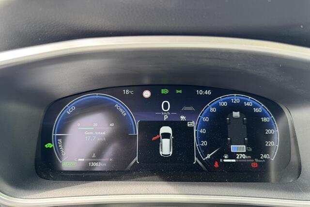 Toyota COROLLA Cross Hybrid 200 Dynamic Edition Navigatie, Achteruitrijcamera, Elek. achterklep, LED, LMV, Privacy glass, Smart Key, BTW Auto