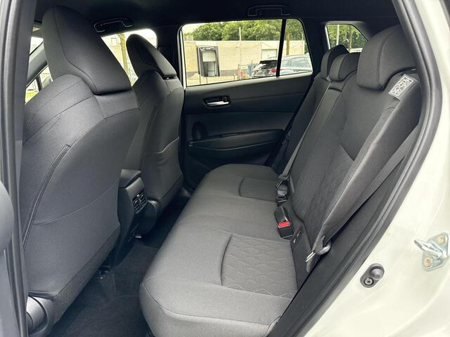 Toyota COROLLA Cross Hybrid 140 Style **NIEUWE AUTO/ DIRECT LEVERBAAR**