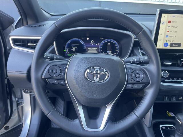 Toyota COROLLA Cross Hybrid 200 style plus edition , Panoramadak, 16.000 km