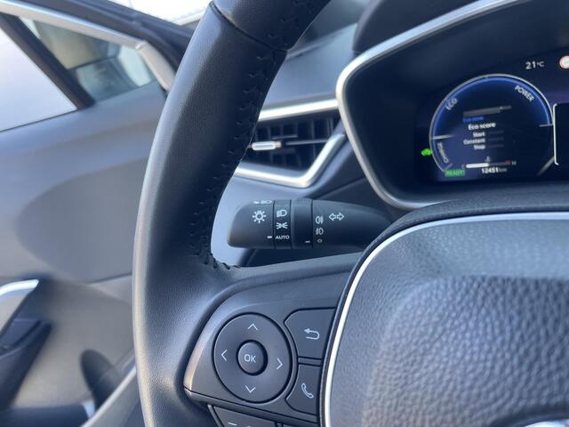 Toyota COROLLA Cross Hybrid 200 style plus edition , Panoramadak, 16.000 km