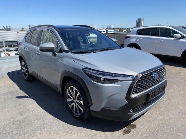 Toyota COROLLA Cross Hybrid 200 Executive Edition Panoramadak, Stoelverwarming, Parkeersensoren voor + achter, elektrische achterklep, Navigatie, Led, Achteruitrijcamera, Garantie t/m 2034!