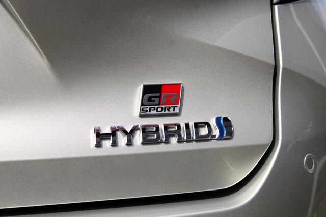 Toyota COROLLA 2.0 Hybrid Business GR-Sport
