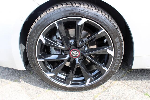 Toyota COROLLA 2.0 Hybrid Business GR-Sport
