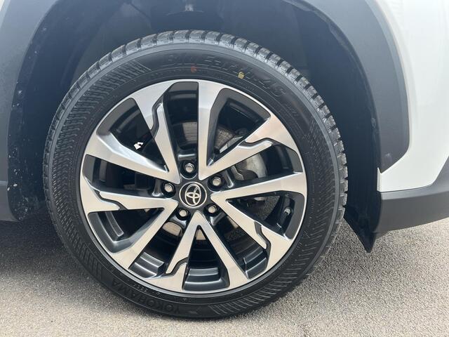 Toyota COROLLA Cross Hybrid 200 Dynamic edition Automaat Navigatie, Elektrische achterklep, Achteruitrijcamera, LM velgen, Privacy glass, smart Key, All-season banden