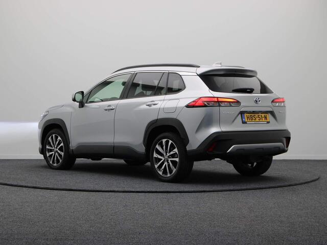 Toyota COROLLA Cross Hybrid 140 Style + Premium Pack II | 10 Jaar Garantie! | Stoelverwarming | Apple Carplay & Android Auto | Panoramadak |