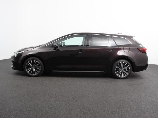 Toyota COROLLA Touring Sports Hybrid 140 PK Automaat Dynamic | Navigatie | DAB | Camera | LED | Adaptive Cruise Control | Keyless Go | Lichtmetalen velgen