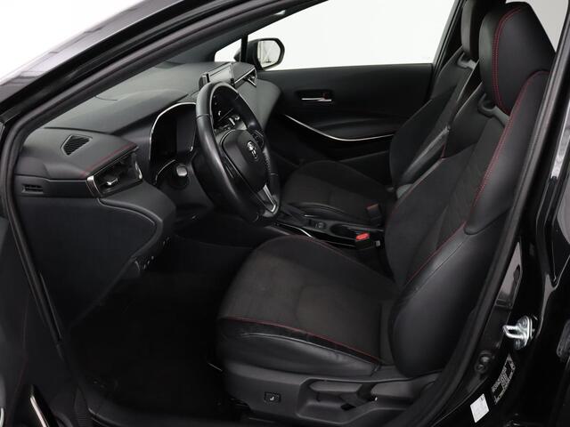 Toyota COROLLA 1.8 Hybrid Executive | Head-Up | Stoelverwarming | Adaptive cruise | Carplay | Camera | Navigatie | Sportstoelen | Keyless | Full LED