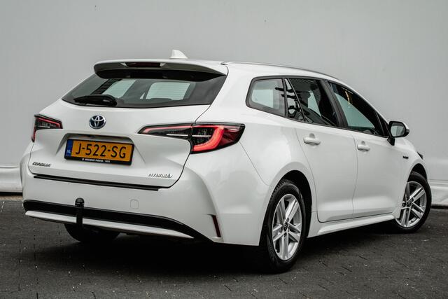 Toyota COROLLA Touring Sports 1.8 Hybrid Active Trekhaak/ Carplay/ Camera/ Dab/ Full led/ Cruise control/ 16" Lmv