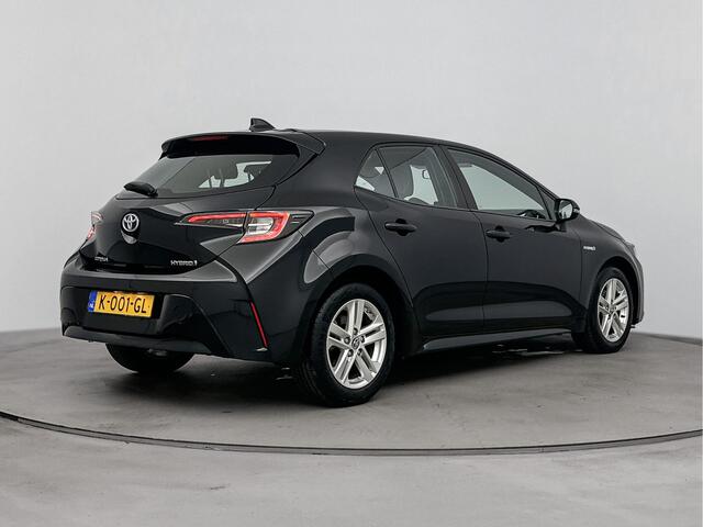 Toyota COROLLA 1.8 Hybrid Active Navi | Metaallak | Parkeercamera | Lichtmetalen Velgen |