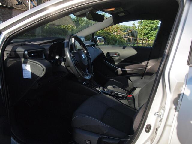 Toyota COROLLA 1.8 Hybrid Business Plus | Camera | Apple Carplay | Stoelverwarming | Dealeronderhouden |