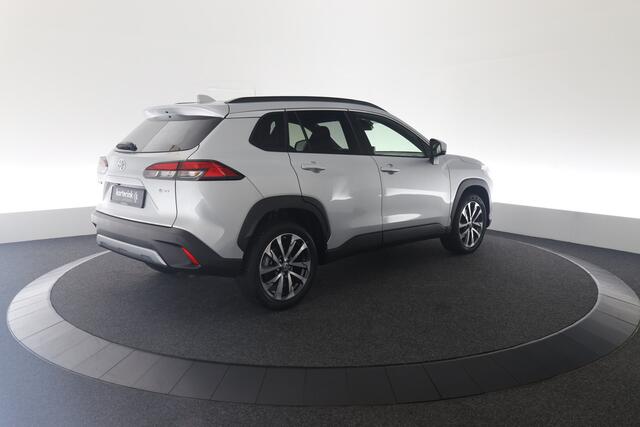 Toyota COROLLA Cross Hybrid 140 Style | Stoel/Stuur verwarming