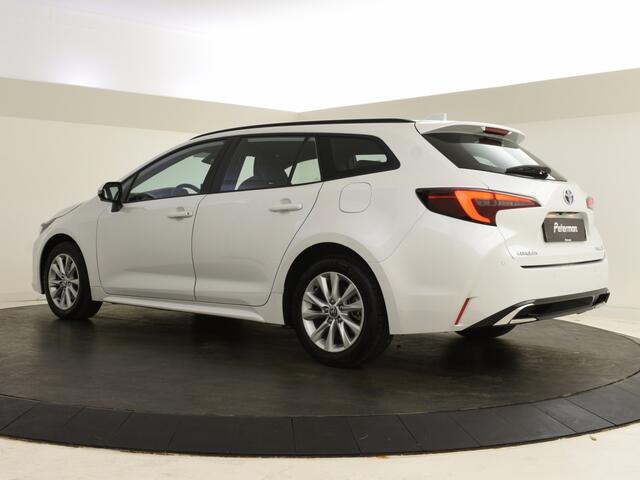Toyota COROLLA Hybrid 140 Active | Parkeersensoren V+A | Stoelverwarming