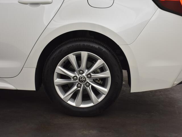 Toyota COROLLA Hybrid 140 Active | Parkeersensoren V+A | Stoelverwarming