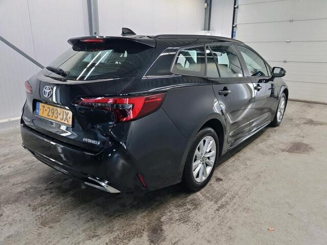 Toyota COROLLA Touring Sports 1.8 Hybrid Active Auto. Navigatie Apple Carplay/Android Auto Camera Adaptive Cruise Control Virtual Cockpit Climate Control Lichtmetalen velgen
