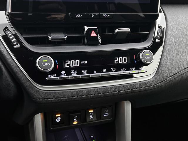 Toyota COROLLA Cross Hybrid 140 Style | Winter pakket | Parkeersensor voor en achter |