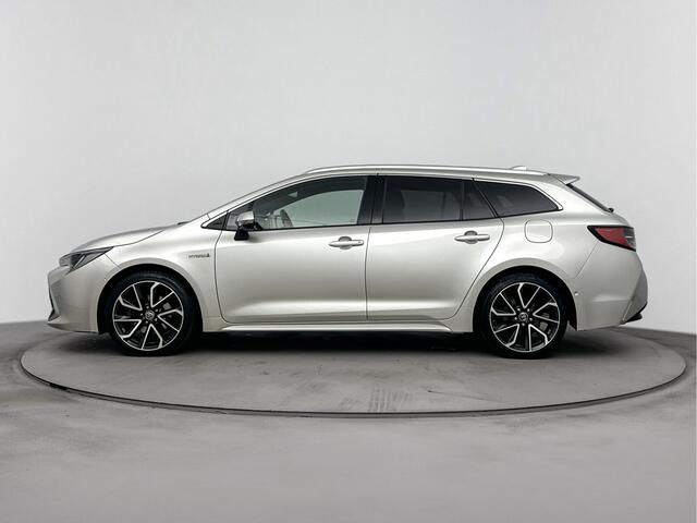 Toyota COROLLA Touring Sports 2.0 Hybrid Executive JBL | NL-Auto | Parkeersensoren V+A | Stoelverwarming | Apple Carplay -/ Android Auto |