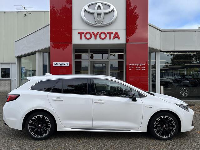 Toyota COROLLA Touring Sports 2.0 Hybrid GR-Sport | Rijklaar | NL-Auto | 1e Eigenaar | Apple carplay