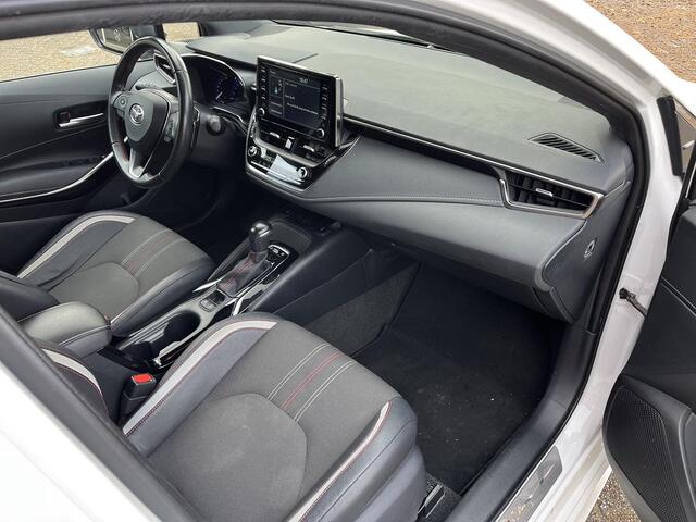 Toyota COROLLA Touring Sports 2.0 Hybrid GR-Sport | Rijklaar | NL-Auto | 1e Eigenaar | Apple carplay