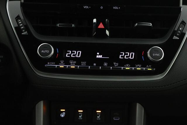 Toyota COROLLA Cross Hybrid 140 Style | Stuur en stoelverwarming | Leder/stoffen bekleding | Electrische achterklep |