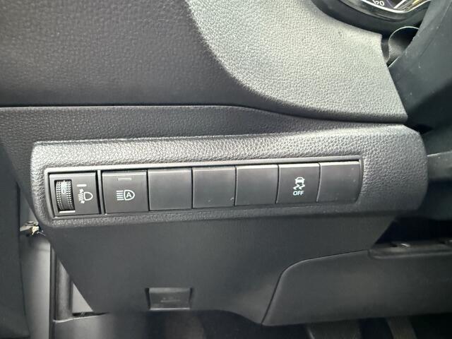 Toyota COROLLA 1.8 Hybrid Business | all-seasonbanden | metallic lak