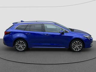 toyota-corolla-touring-sports-1.8-h