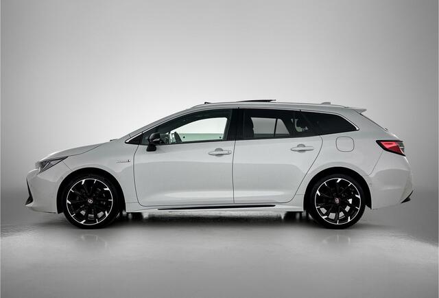 Toyota COROLLA Touring Sports 2.0 Hybrid GR-Sport Plus | Panoramadak | JBL | Stoel + Stuurverwarming | Meest Luxe Uitvoering |