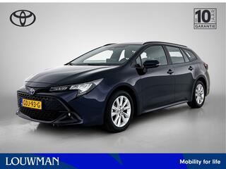 toyota-corolla-touring-sports-hybri